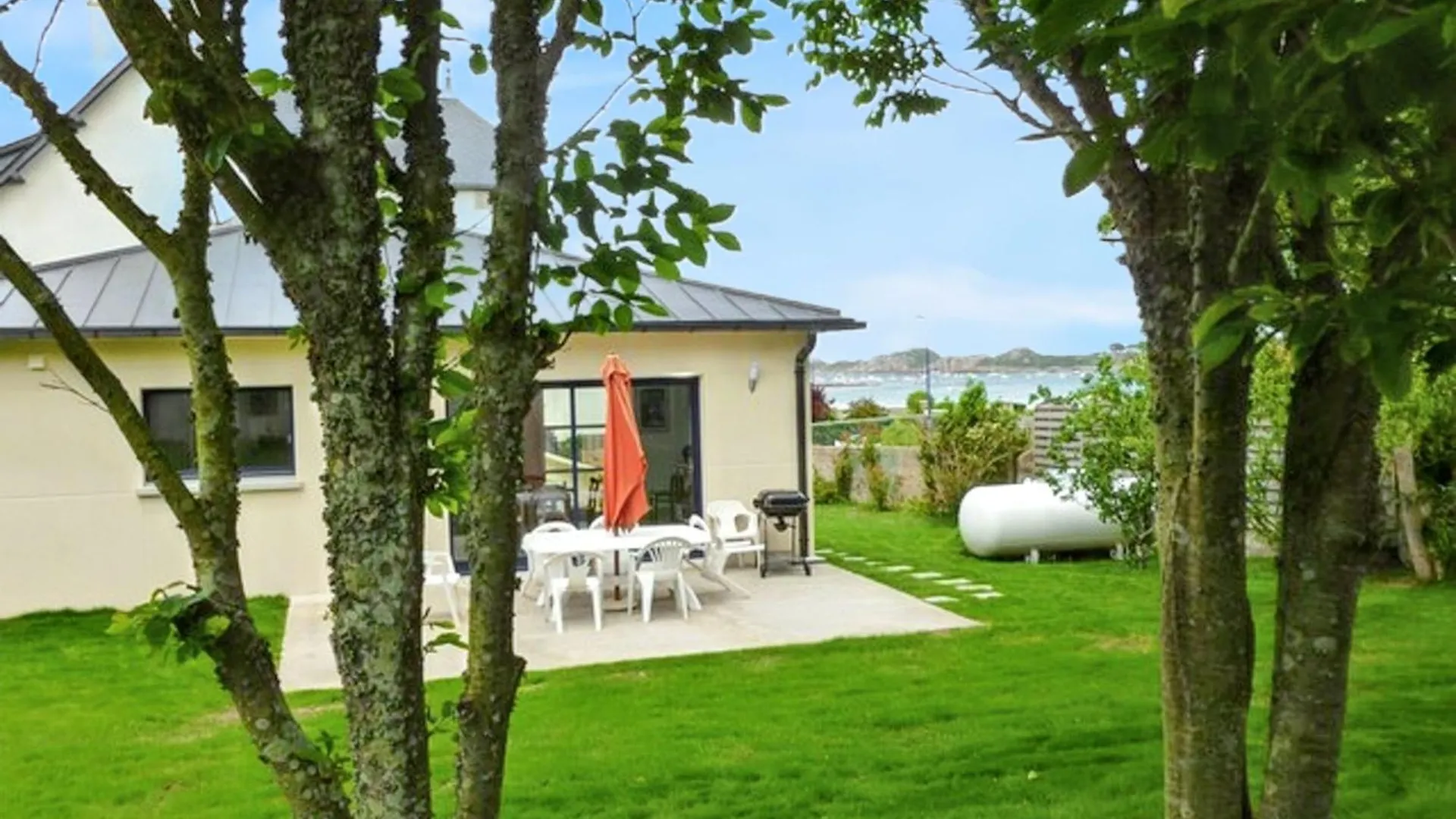 Maison Charmante A Plougasnou + Vue Mer
