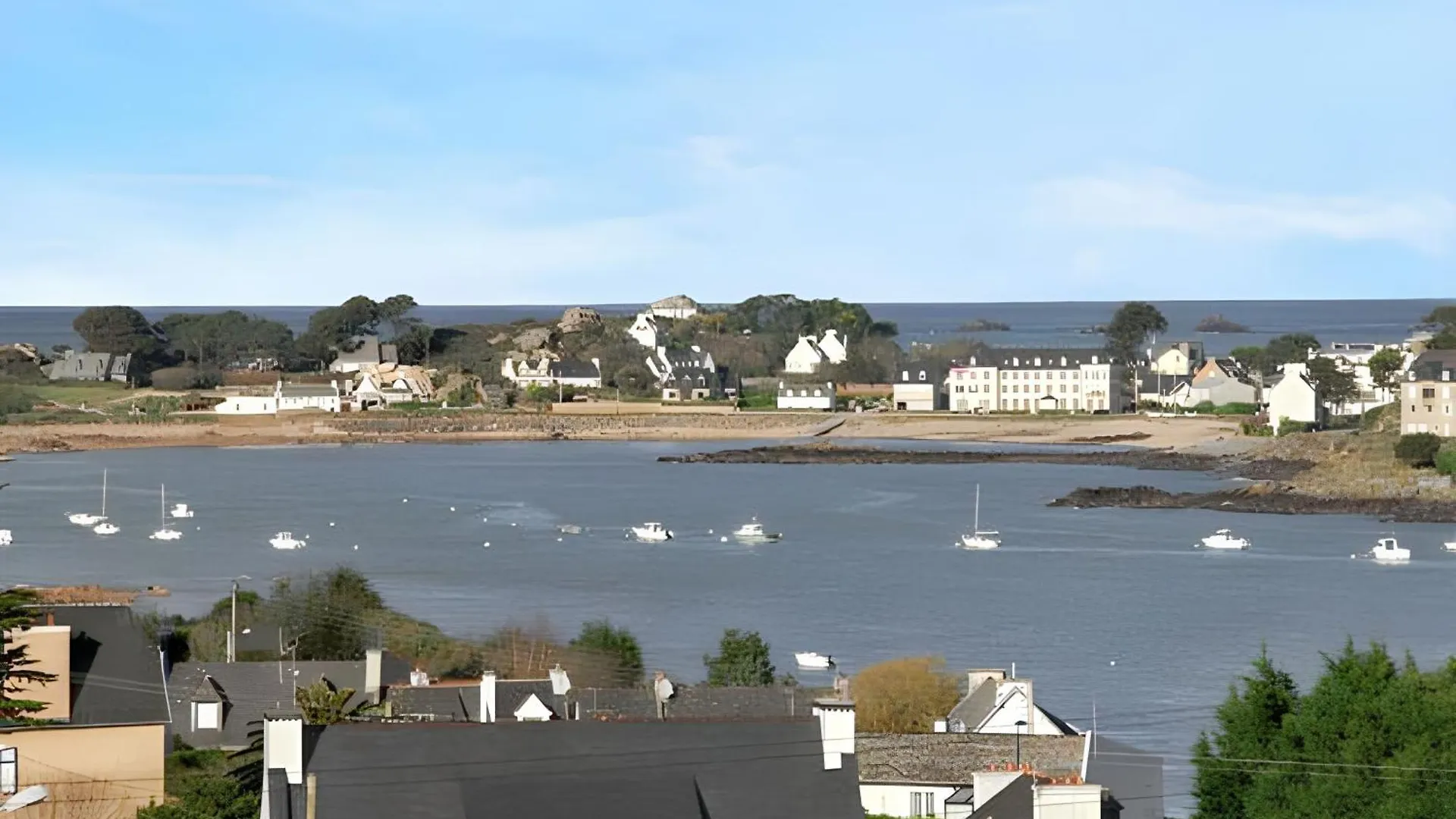 Maison Charmante A Plougasnou + Vue Mer 0*,